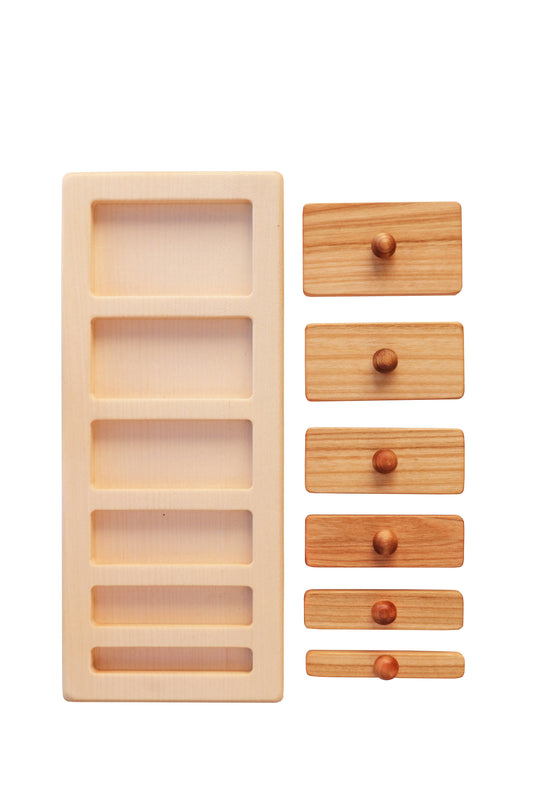 wide-thin knob puzzle - Montessori