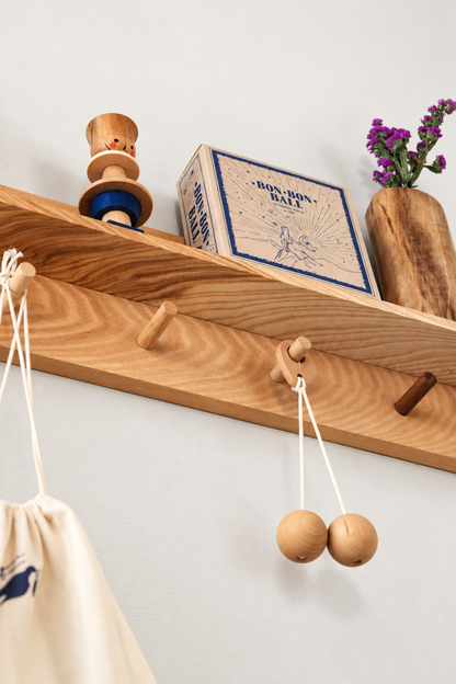 SHELF NO.06 with pegs
