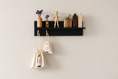 SHELF NO.06 with pegs