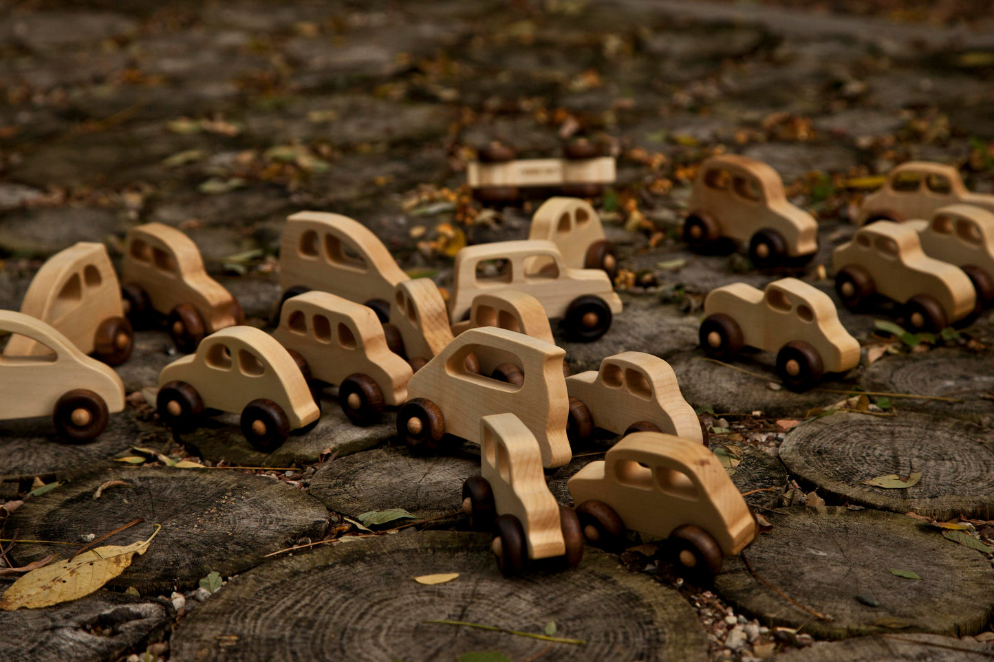 30s Eco-Friendly Wooden Toy Car for Babies