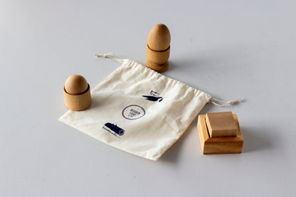 Montessori set: egg, ball and cup